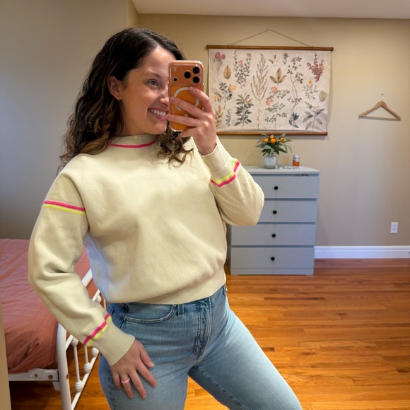 Boden Sweaters - Boden Cream Neon Pink & Yellow Accent Sweater Medium